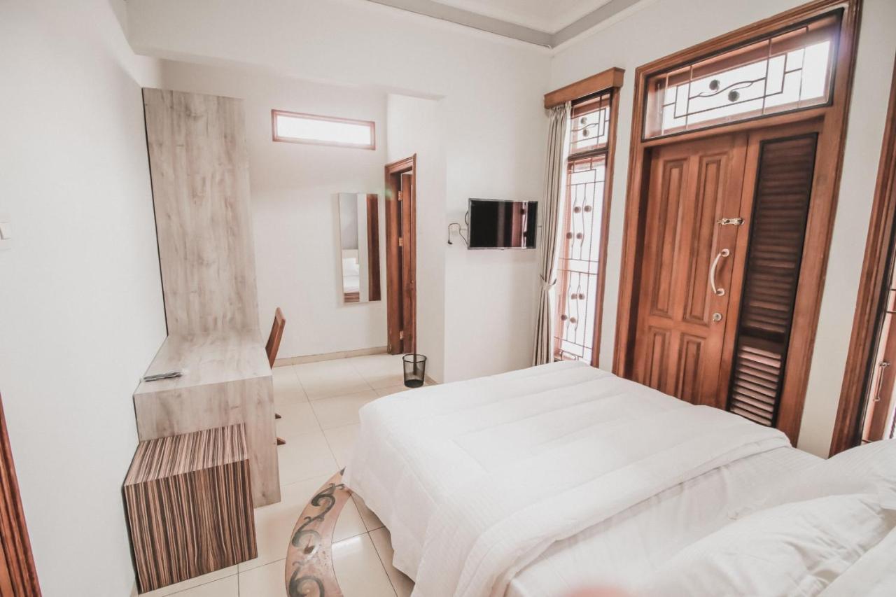 Stay Inn Pasteur Bandung, Husein Sastranegara Airport Екстер'єр фото